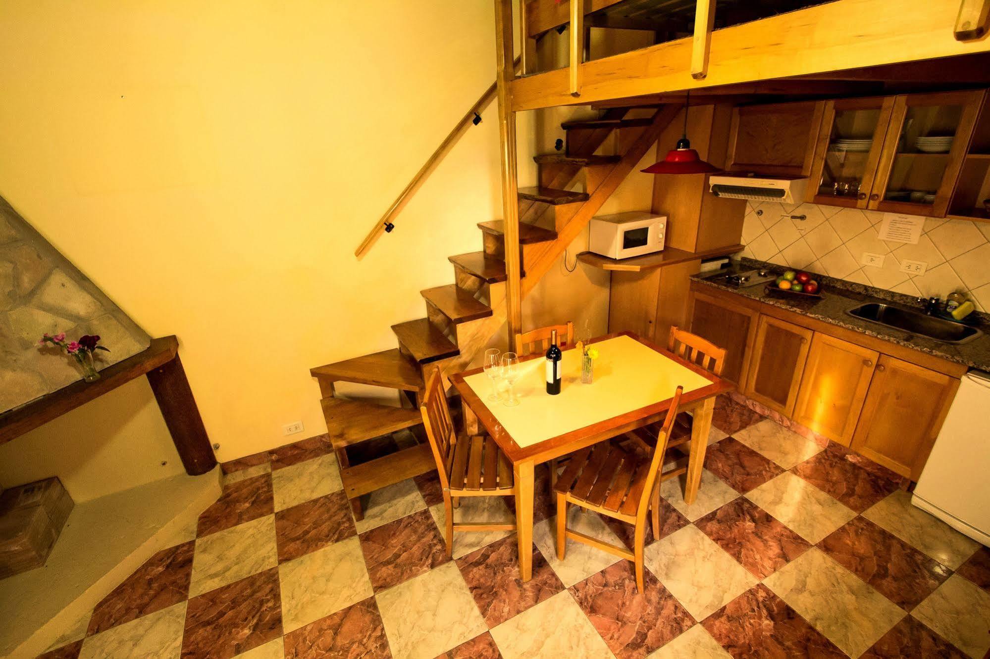 Linda Vista Apart Hotel เอลกาลาฟาเต ภายนอก รูปภาพ